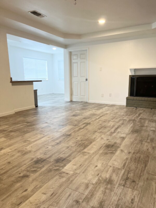 Building Photo - 10707 Scenic Dr