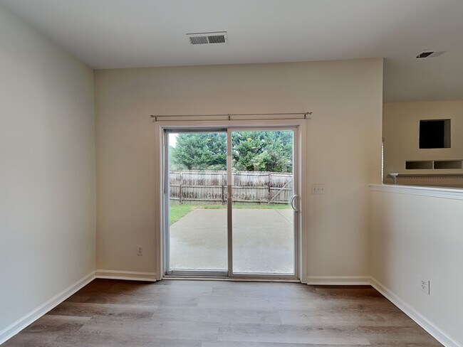 Building Photo - 4012 Lawrence Daniel Dr