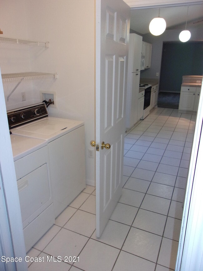 Building Photo - 3908 Upmann Dr