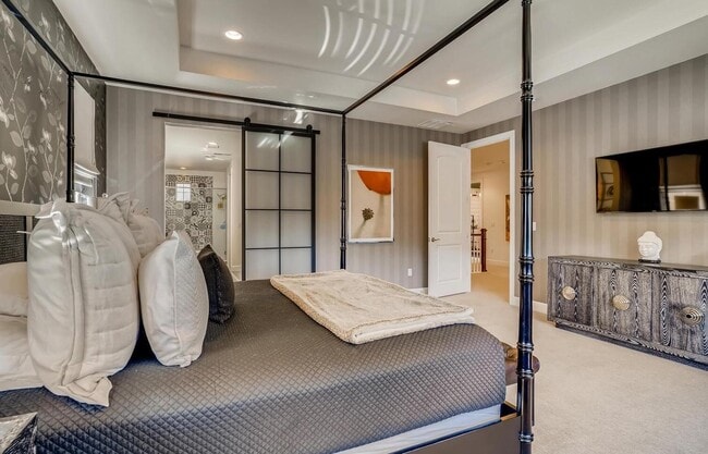 Building Photo - Executive & Modern 5BR/4BA Luxury Home. MO...