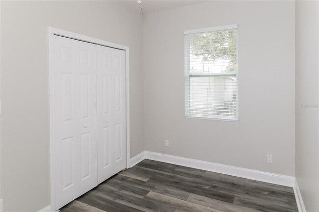 Building Photo - 505 Waller St