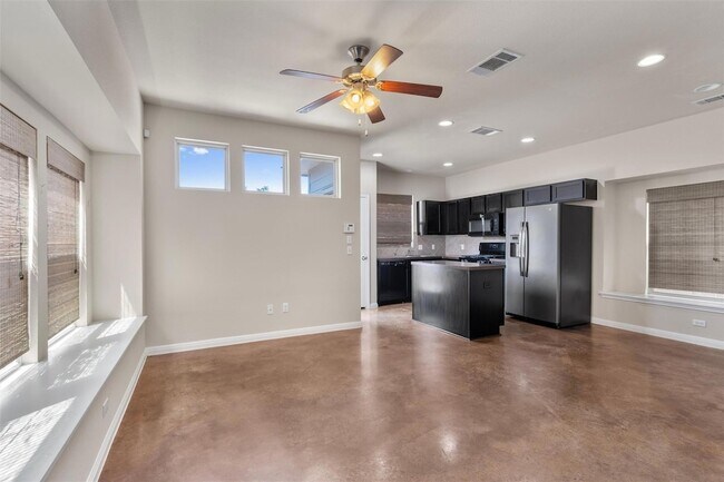 Building Photo - 4606 Graceful Ln