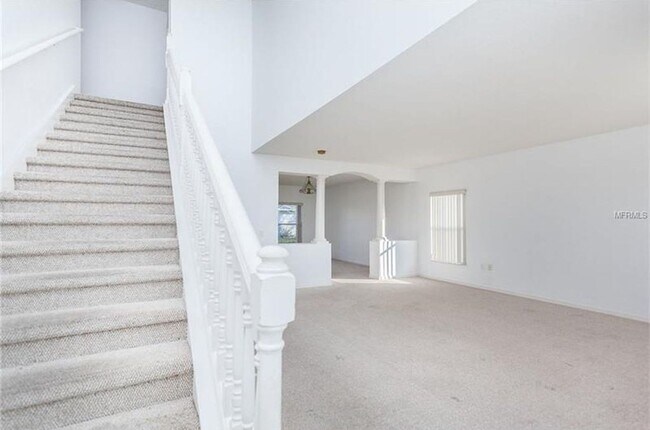 Building Photo - 3/2.5 PLUS OFFICE LARGE POINCIANA VILLAGES...