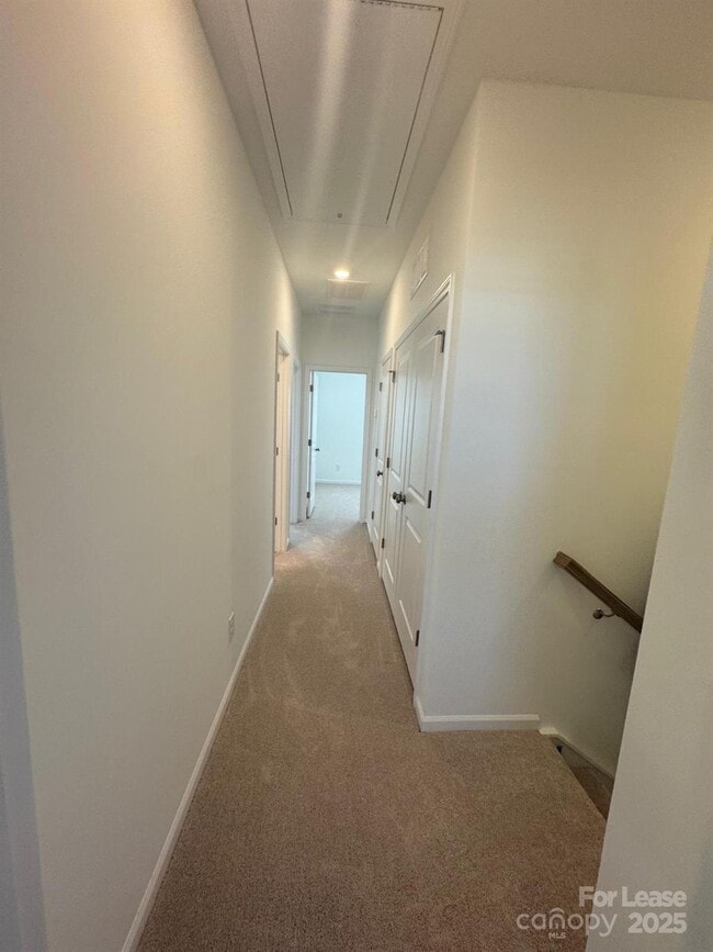 Building Photo - 9458 Senator Royall Dr