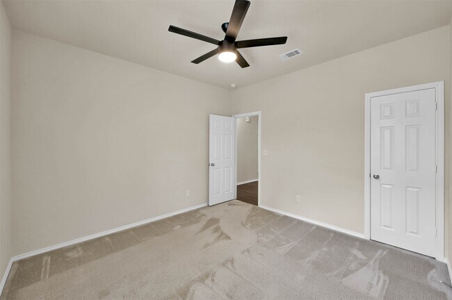 Building Photo - 4231 Pine Still Rd