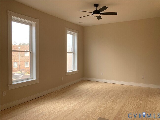 Building Photo - 618 N 25th St