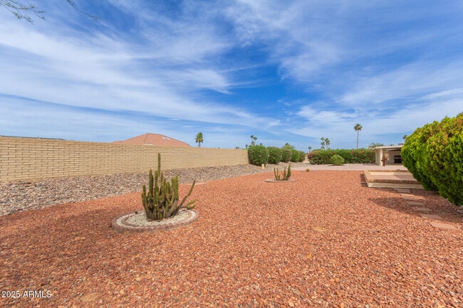 Building Photo - 14638 W Antelope Dr