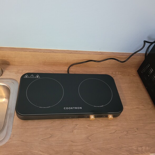 Building Photo - 1726 Crescent Dr