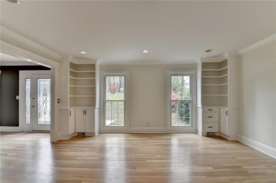 Building Photo - 3914 Granger Dr