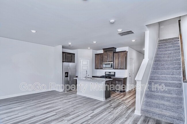 Building Photo - 126 Telford Dr