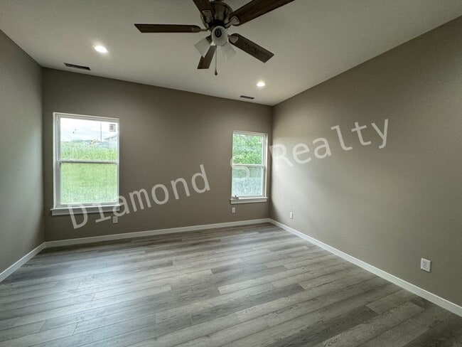 Building Photo - Gorgeous Two-Story Home Available Early July - 4 Bed/2.5 Bath