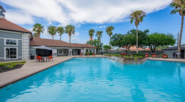 Building Photo - 6225 Saratoga Blvd