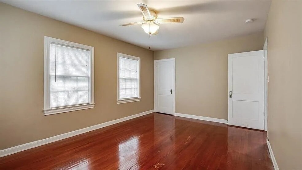 Building Photo - 1719 Fourcade St