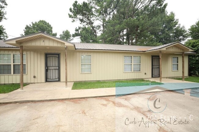 Building Photo - 704 Ellis Ave