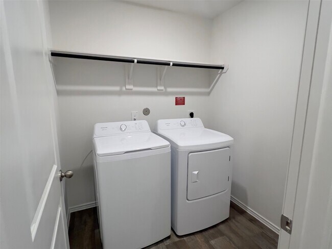 Building Photo - 3822 Zoeys Wy