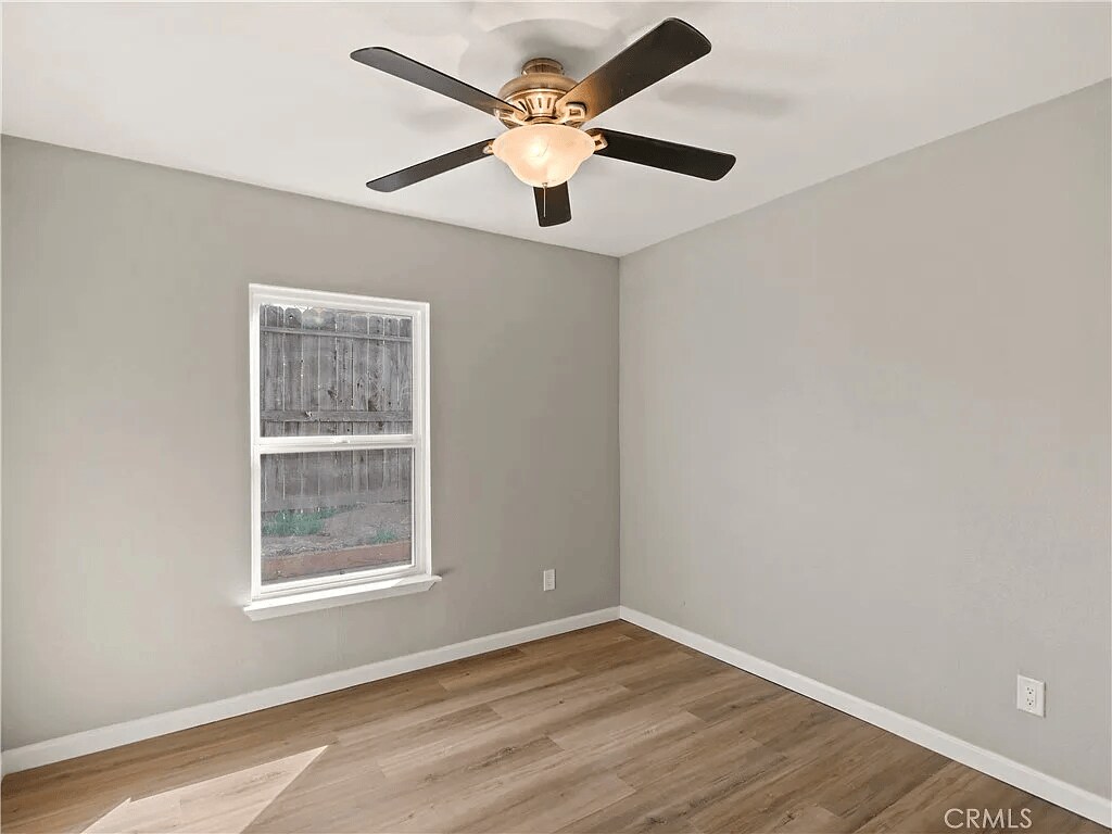 Room #1 - 24140 Ironwood Ave