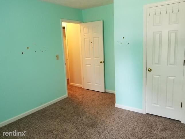 Building Photo - 4 br, 2 bath House - 661 i Deer Oaks Drive