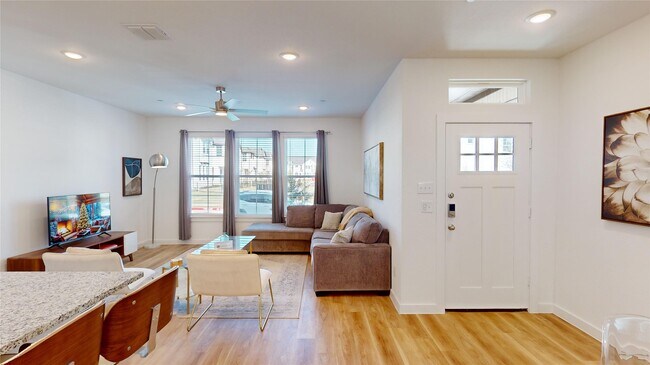 Building Photo - 4106 Hartley Wy