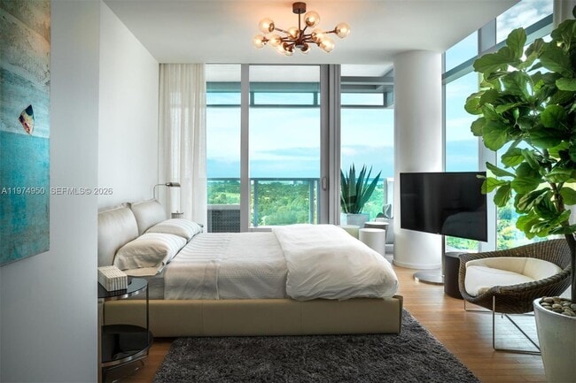 Building Photo - 2901 Collins Ave