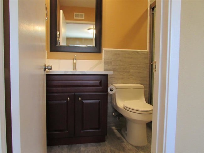 Building Photo - 8050 Columbus St