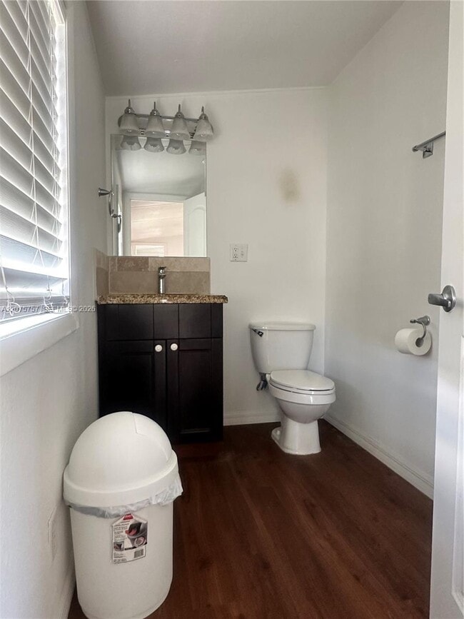 Building Photo - 11886 Watergate Cir