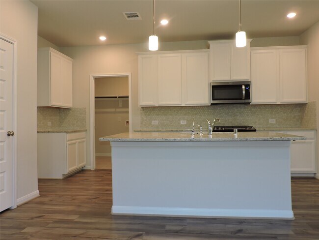 Building Photo - 7219 Cherrybark Oak Dr