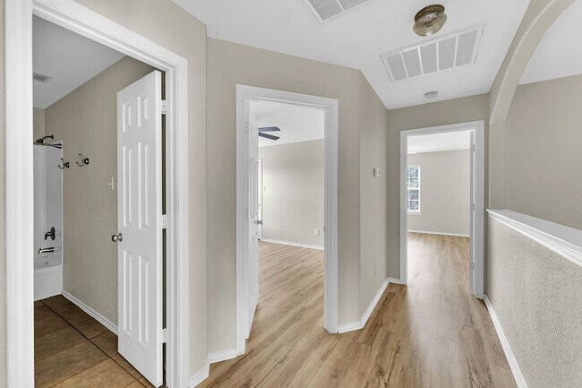 Building Photo - 16526 Whitaker Creek Dr