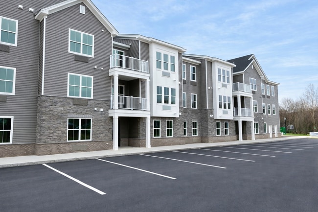 Building Photo - 2 Del Mar Ct