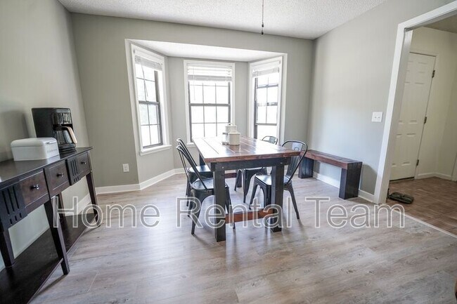 Building Photo - 225 Mt Olivet Church Rd