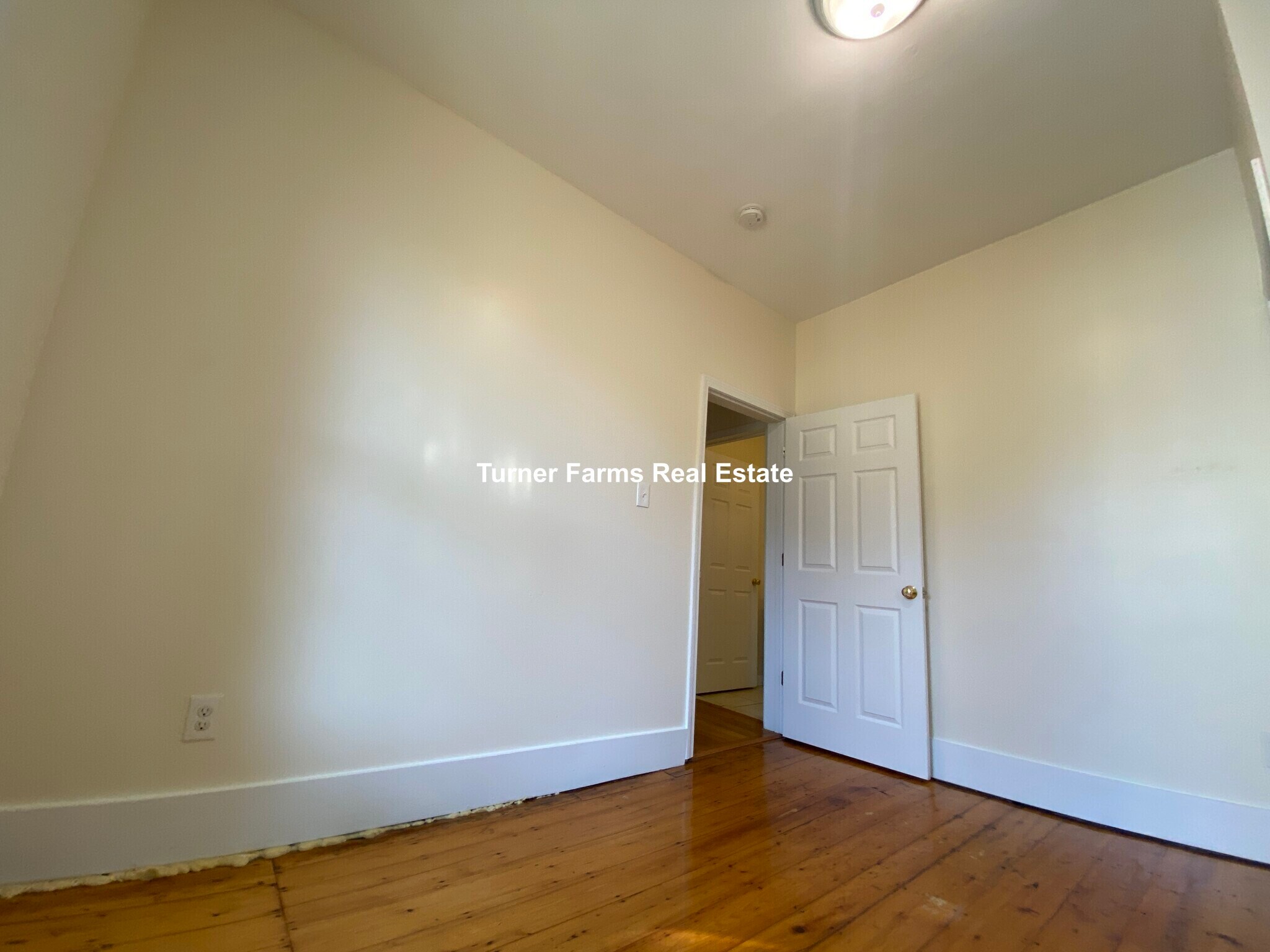 Building Photo - 42 Florence St