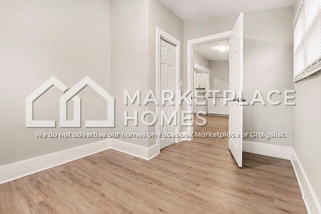 Building Photo - 1416 St Michael Ave