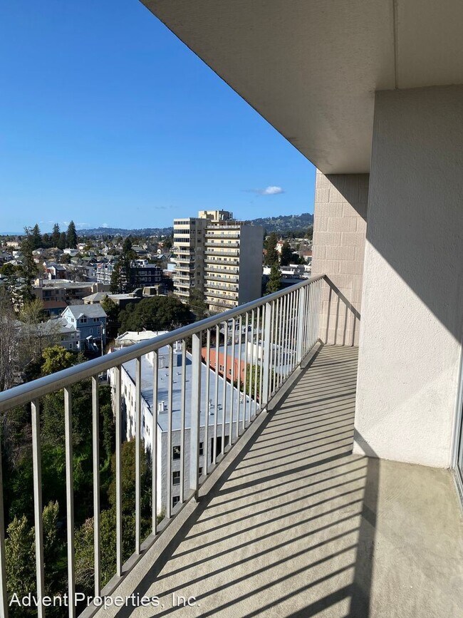 Building Photo - 1 br, 1 bath House - 1 Kelton Ct Unit 5E