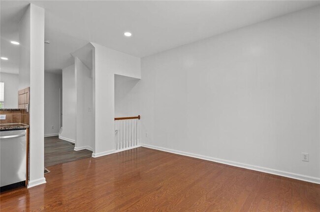 Building Photo - 2122 Meadow Peak Rd