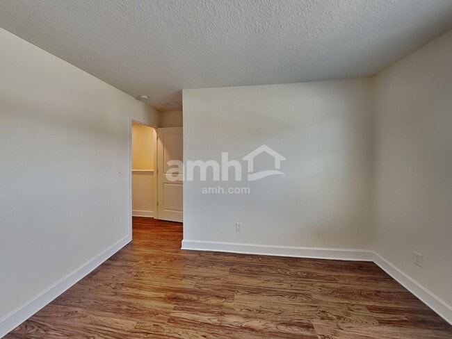 Building Photo - 1847 Silver Point