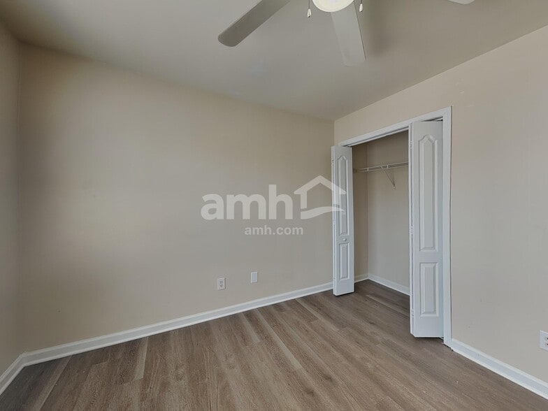 Building Photo - 1172 Cumberland Creek Way SW