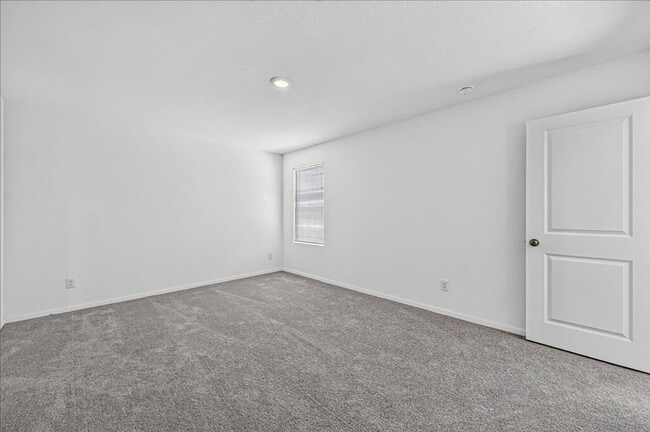 Building Photo - 1314 Lady Yoli St