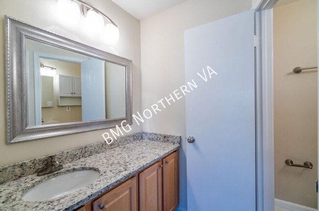 Building Photo - 9103 Vosger Ct