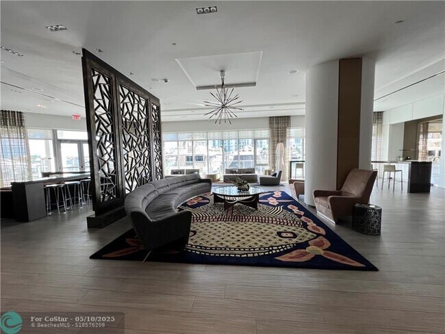 Building Photo - 17301 Biscayne Blvd