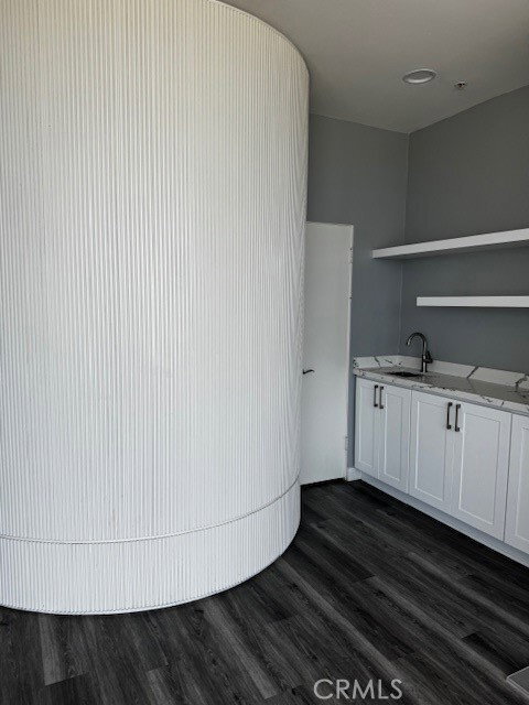 Building Photo - 6117 E Seaside Walk