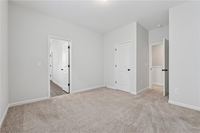 Building Photo - 708 Dover Spgs Dr