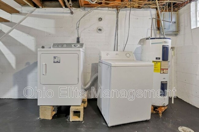 Building Photo - 2235 Homestead Dr