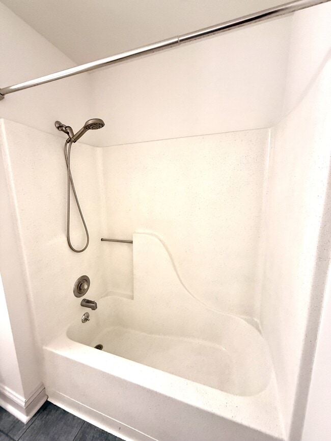 Building Photo - 509 Delaware St