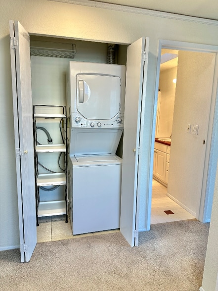 Building Photo - 1815 14th Ave