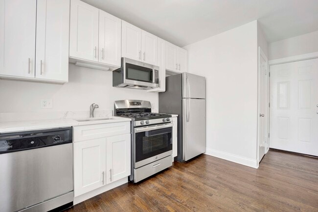 Building Photo - 4406 W Altgeld St