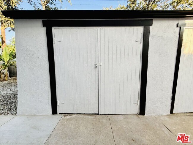 Building Photo - 2922 8th Ave