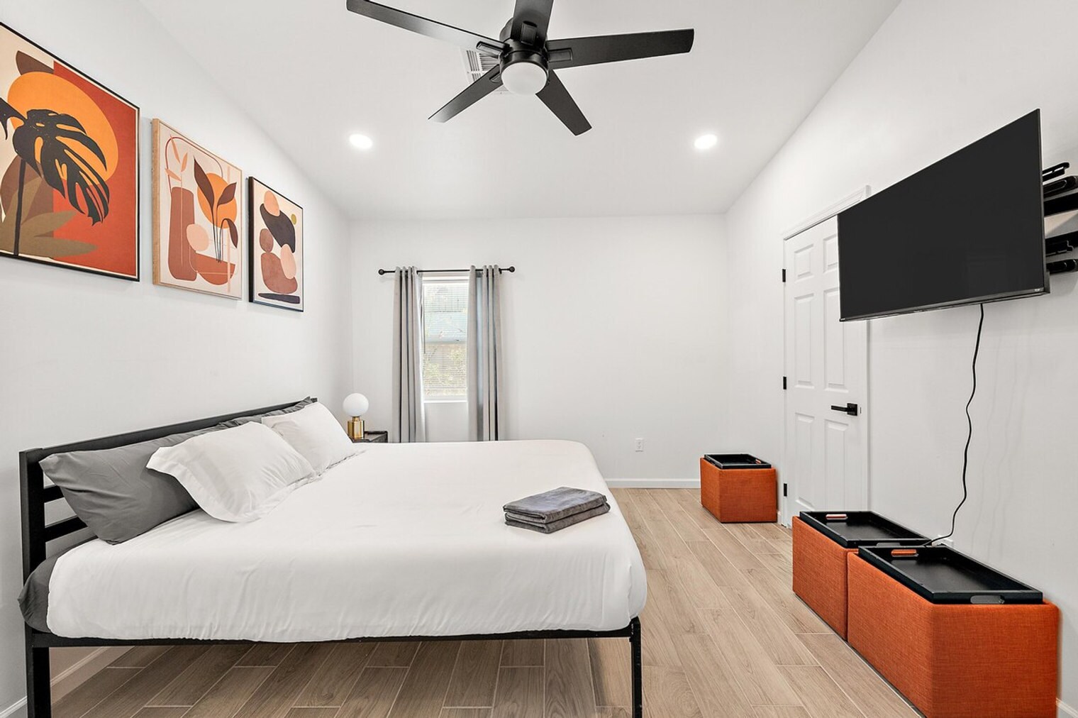 Building Photo - 5148 N 22nd Ave