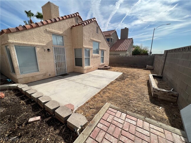 Building Photo - 7857 Mt Whitney Cir