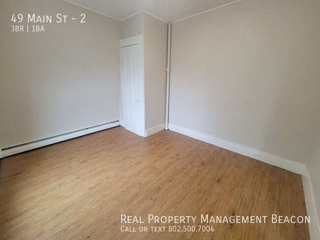 Building Photo - 49 Main St