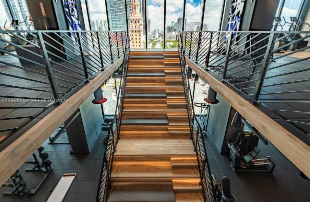 Building Photo - 398 NE 5th St