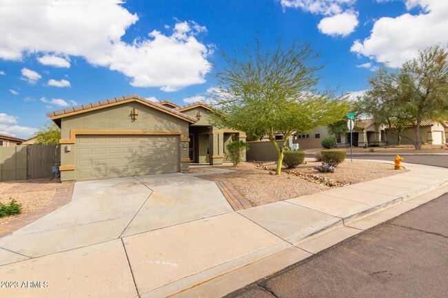 Building Photo - 17554 W Cardinal Dr